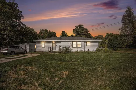 340 Douglas, Fruitport, MI 49415