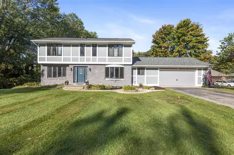 115 Briars Farm, Battle Creek, MI 49017