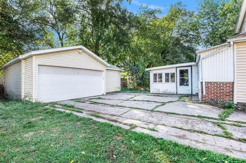 Exterior - 819 N West, Jackson, MI 49202 photo 4 of 4