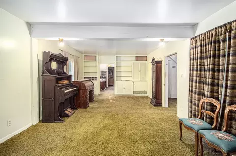 Living - 819 N West, Jackson, MI 49202 photo 2 of 2