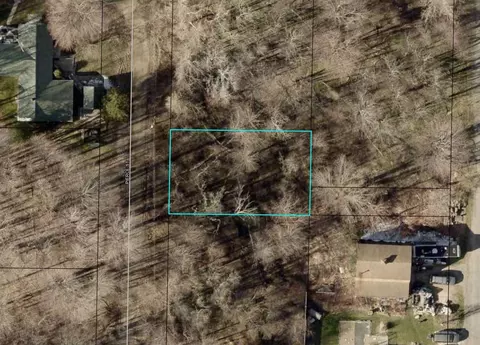 6037 Pierce, Coloma, MI 49038