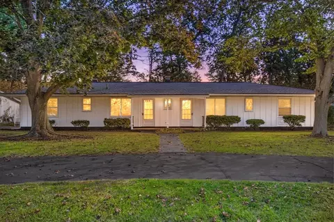 7717-7721 Julie Dr, Portage, MI 49024