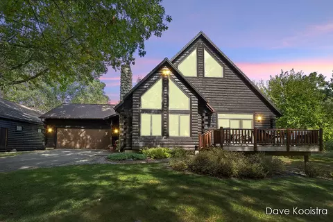 876 Boynton Hls, Ada, MI 49301
