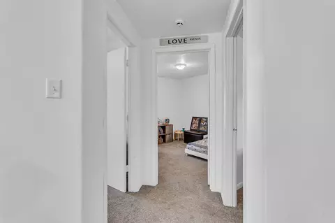 Entry Way - 141 Euclid Ave, Jackson, MI 49203 photo 2 of 2