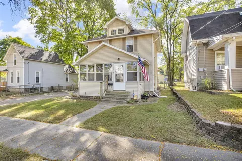 141 Euclid Ave, Jackson, MI 49203