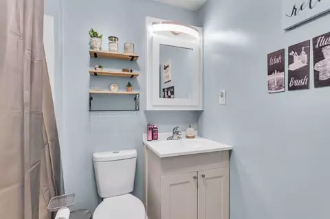 Bath - 141 Euclid Ave, Jackson, MI 49203 photo 1 of 1