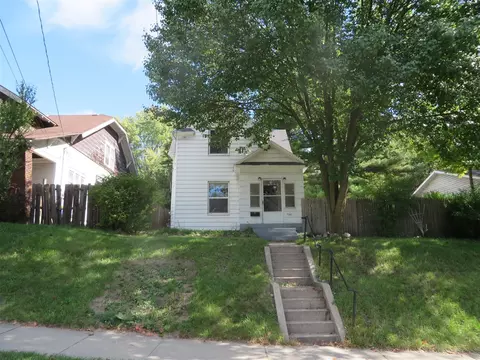 728 College, Grand Rapids, MI 49503