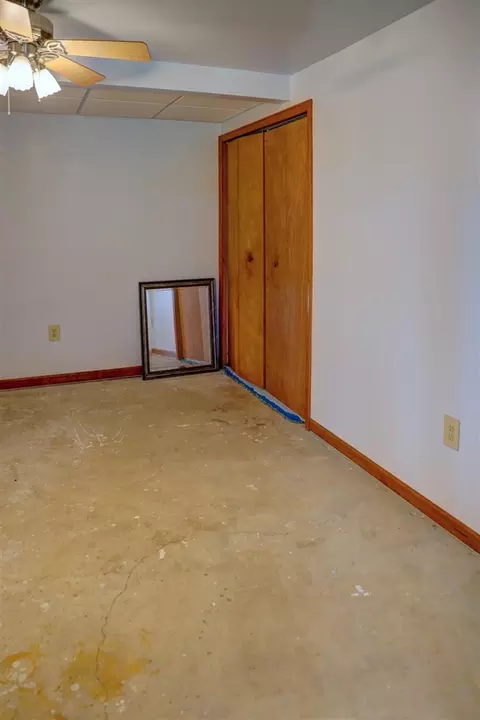 Bedroom - 6588 Wells, Jackson, MI 49201 photo 1 of 5
