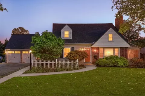 1829 Banbury, Kalamazoo, MI 49001