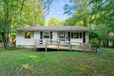 9129 E De, Richland, MI 49083