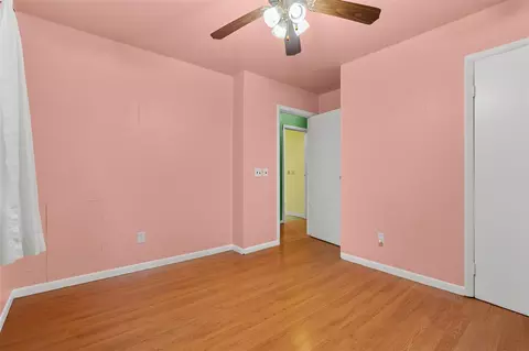 Bedroom - 9129 E De, Richland, MI 49083 photo 5 of 7