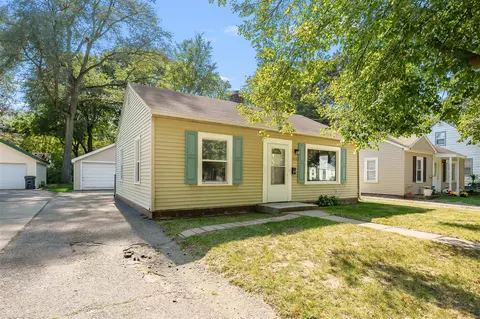 1510 Palmer Ave, Kalamazoo, MI 49001