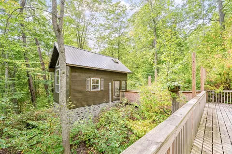 132 Shores Dr, Leroy, MI 49655