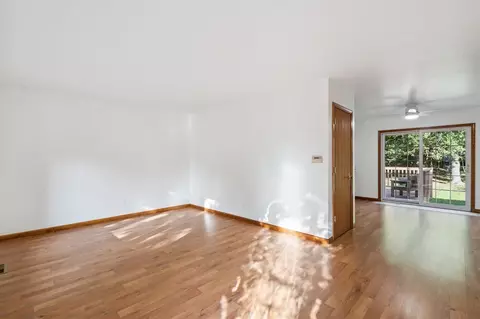 Living - 540 Cosmopolitan, Marshall, MI 49068 photo 3 of 6