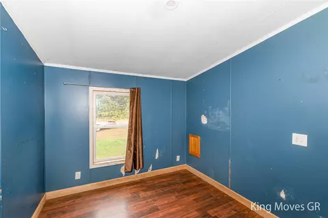 Bedroom - 2456 Dane, Gowen, MI 49326 photo 3 of 5