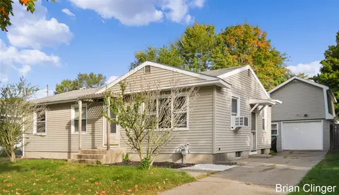 1061 35th, Wyoming, MI 49509