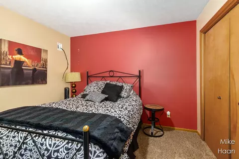 Bedroom - 2298 138th, Dorr, MI 49323 photo 2 of 5