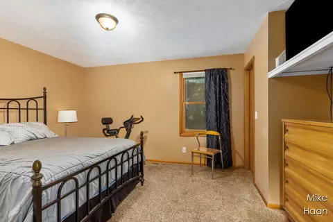 Bedroom - 2298 138th, Dorr, MI 49323 photo 3 of 5