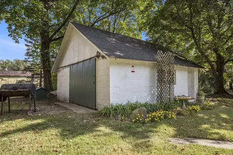 Exterior - 633 Buchanan, Mendon, MI 49072 photo 3 of 4
