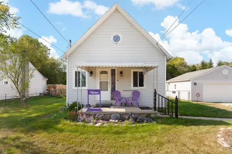 6215 Porter, East Lansing, MI 48823