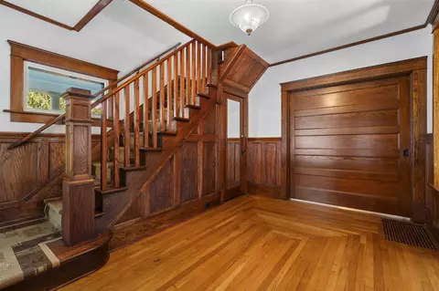 Entry Way - 223 N Main, Munith, MI 49259 photo 2 of 9