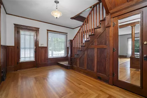 Entry Way - 223 N Main, Munith, MI 49259 photo 5 of 9