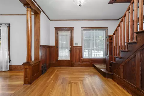 Entry Way - 223 N Main, Munith, MI 49259 photo 4 of 9