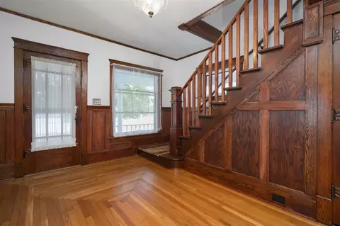 Entry Way - 223 N Main, Munith, MI 49259 photo 3 of 9