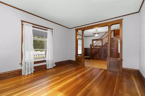 Living - 223 N Main, Munith, MI 49259 photo 6 of 7