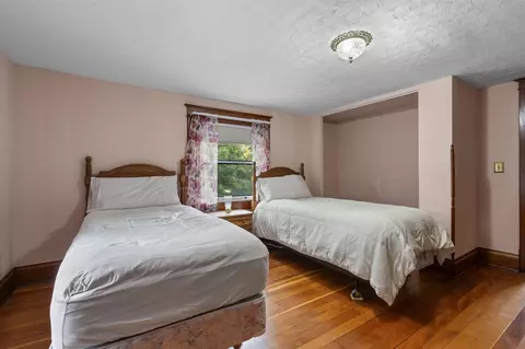 Bedroom - 223 N Main, Munith, MI 49259 photo 6 of 12