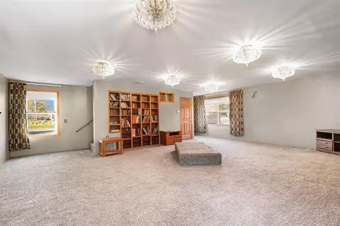 Living - 521 Spring, Lowell, MI 49331 photo 5 of 11