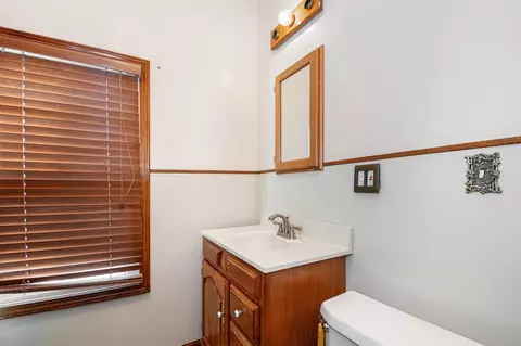 Bath - 521 Spring, Lowell, MI 49331 photo 2 of 2
