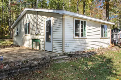 1129 Crestview, Harrison, MI 48625 photo 4