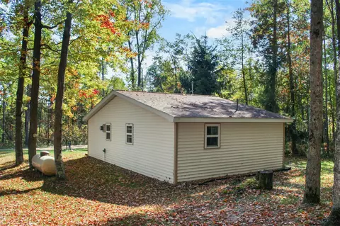 1129 Crestview, Harrison, MI 48625 photo 13