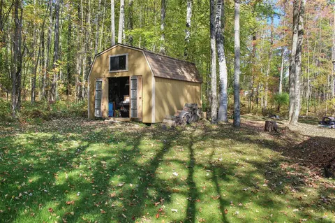 1129 Crestview, Harrison, MI 48625 photo 14