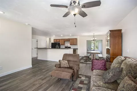 217 Corwin Mdws, Lawrence, MI 49064 photo 4
