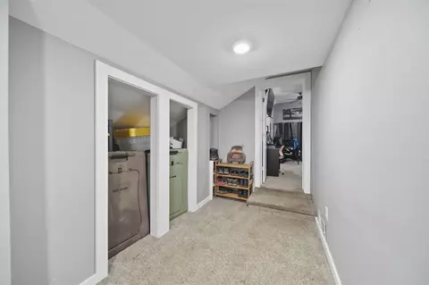Entry Way - 335 Wall, Jackson, MI 49203 photo 2 of 2