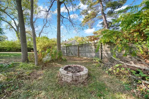 Exterior - 335 Wall, Jackson, MI 49203 photo 14 of 18