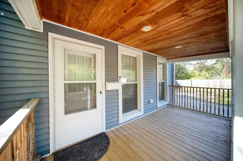 Exterior - 335 Wall, Jackson, MI 49203 photo 2 of 18