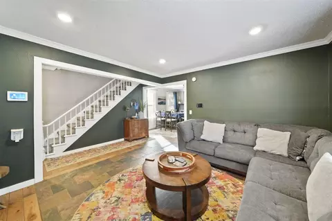 Living - 335 Wall, Jackson, MI 49203 photo 2 of 2