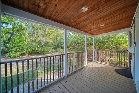 Exterior - 335 Wall, Jackson, MI 49203 photo 4 of 18