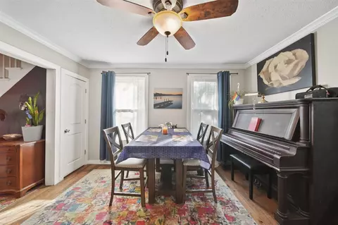 Dining - 335 Wall, Jackson, MI 49203 photo 1 of 2