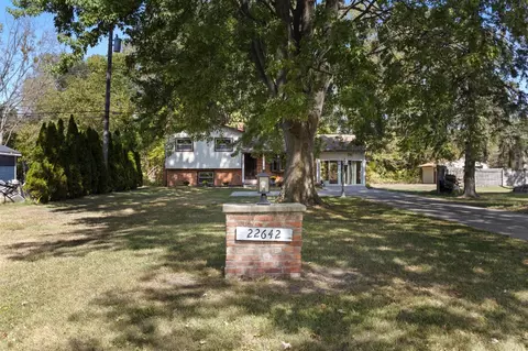 22642 Carter, Trenton, MI 48183
