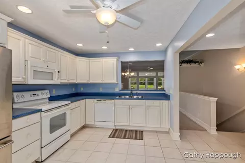 Kitchen - 5162 Hawk Holw, Bath, MI 48808 photo 1 of 3