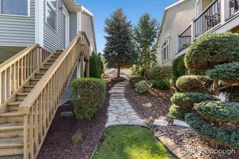 Exterior - 5162 Hawk Holw, Bath, MI 48808 photo 10 of 15