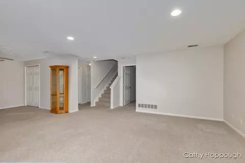 Living - 5162 Hawk Holw, Bath, MI 48808 photo 6 of 9