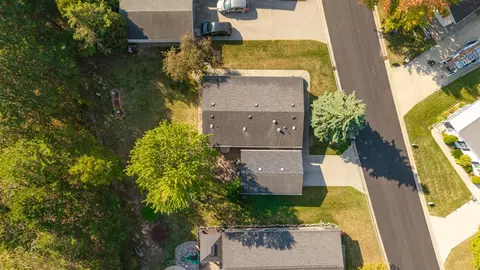317 Cadgewith E, Lansing, MI 48906 photo 29