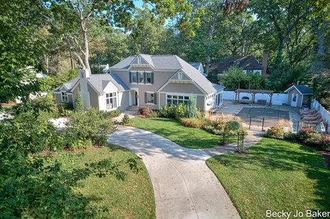 430 Mid Oak, North Muskegon, MI 49445