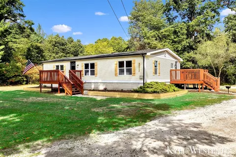 3172 Hall, Muskegon, MI 49442