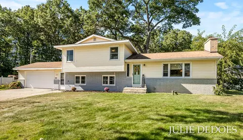 1582 Haverhill, Muskegon, MI 49441